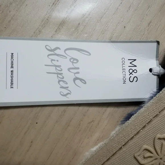 NWT! M&S Collection Slippers - Picture 9 of 10